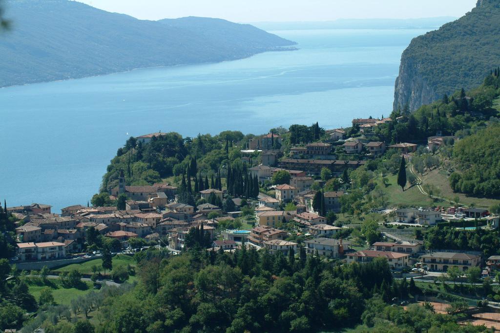 Piccola Italia Aparthotel Tremosine Esterno foto